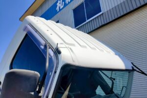 サムネイル: 平成20年　ファイター４トンダンプ　コボレーン　三方開き　車検1年付