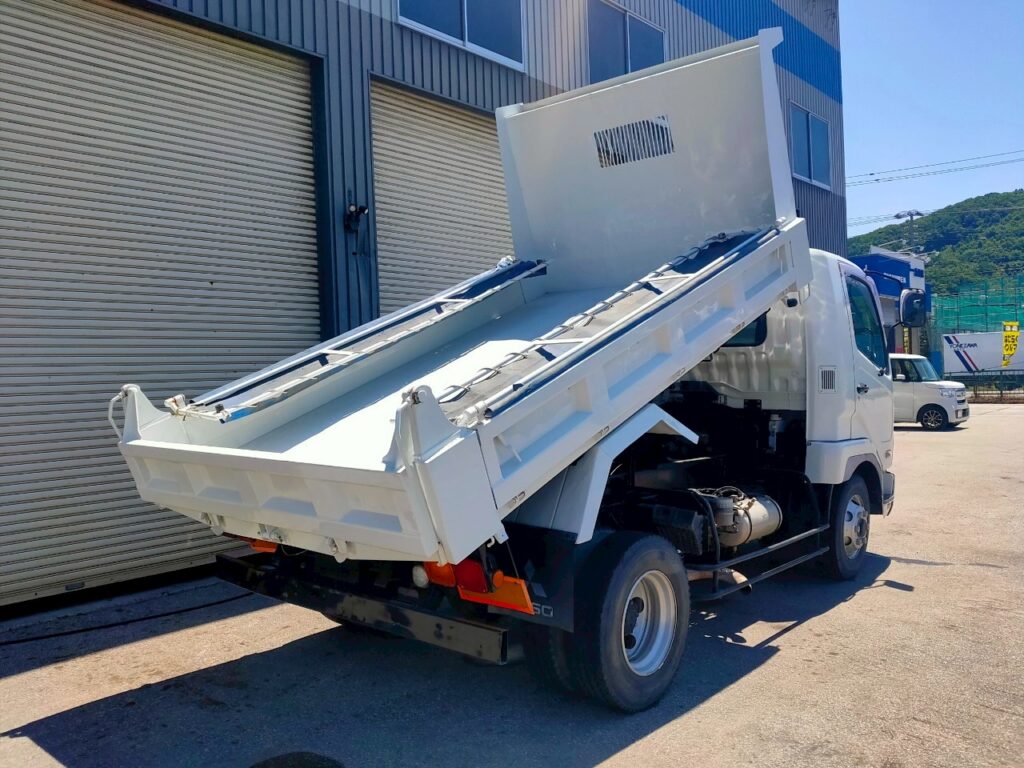 平成20年　ファイター４トンダンプ　コボレーン　三方開き　車検1年付