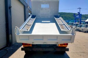 サムネイル: 平成20年　ファイター４トンダンプ　コボレーン　三方開き　車検1年付