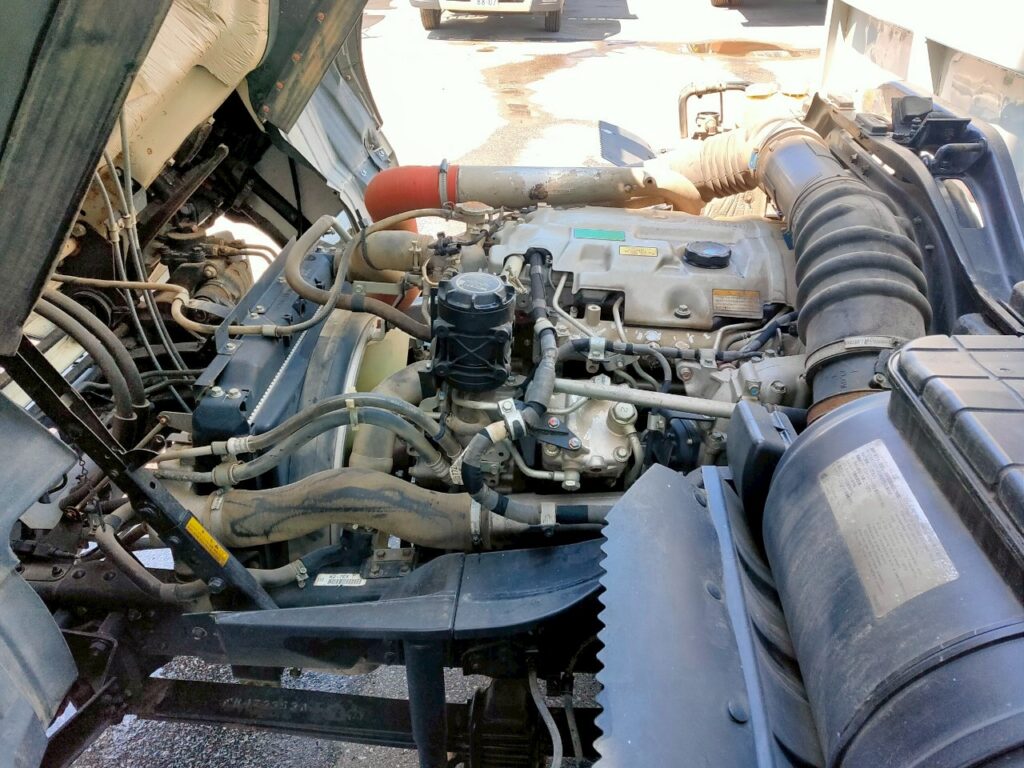 平成20年　ファイター４トンダンプ　コボレーン　三方開き　車検1年付