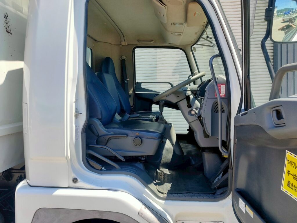 平成20年　ファイター４トンダンプ　コボレーン　三方開き　車検1年付