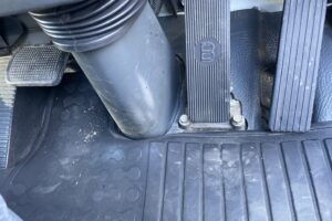サムネイル: 平成20年　ファイター４トンダンプ　コボレーン　三方開き　車検1年付