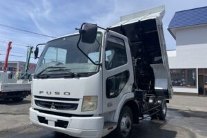 サムネイル: 平成20年　ファイター４トンダンプ　コボレーン　三方開き　車検1年付