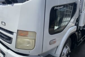 サムネイル: 平成20年　ファイター４トンダンプ　コボレーン　三方開き　車検1年付