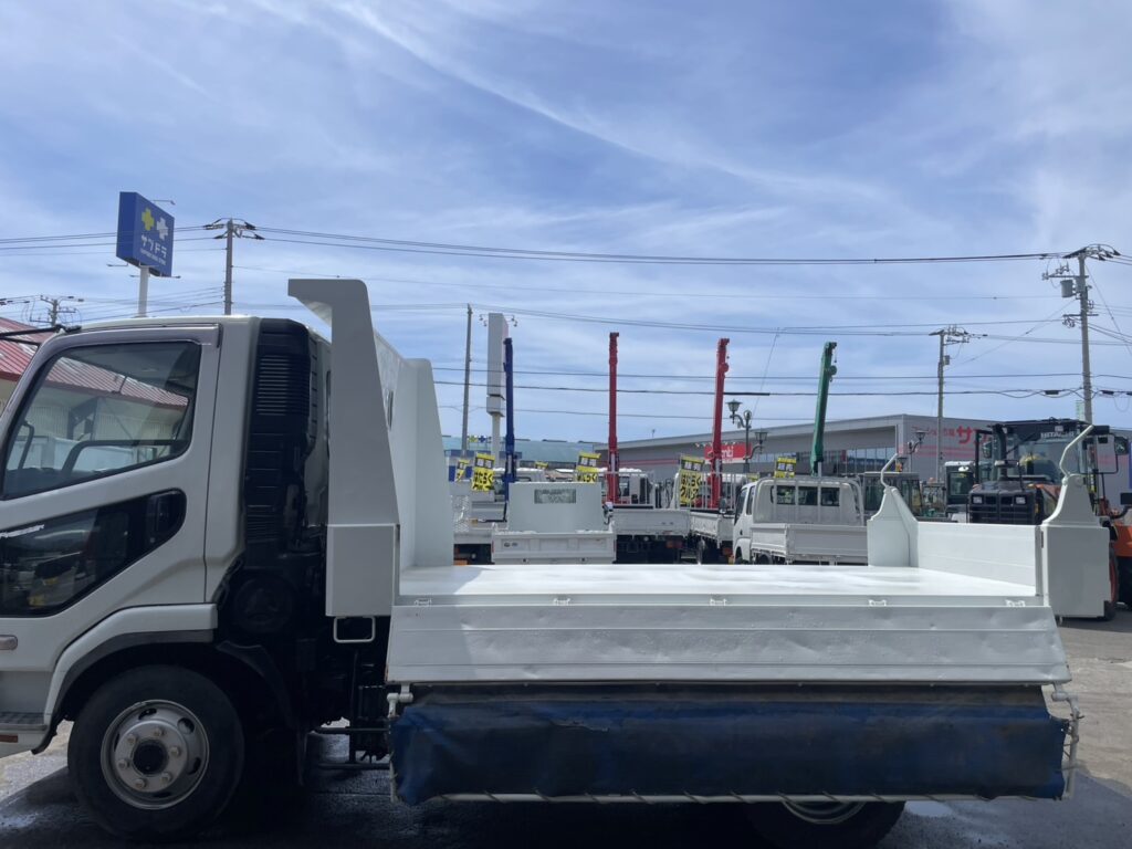 平成20年　ファイター４トンダンプ　コボレーン　三方開き　車検1年付