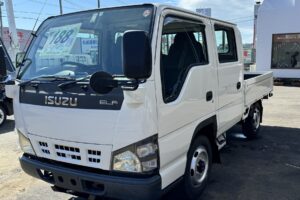 平成１８年　エルフ０．９５ｔWキャブ４WD　★６人乗り　★車検１年付　★全塗装済み