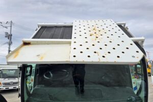 サムネイル: 平成16年　いすゞ　エルフ　14ｍ高所作業車　電工仕様（車検2年付）