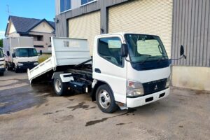 サムネイル: 平成19年　キャンター 3ｔローダーダンプ　