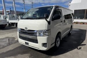 平成29年　ハイエース　ロングDX　GLパッケージ　４WD　★令和7年7月車検　★寒冷地仕様　★ディーゼル車