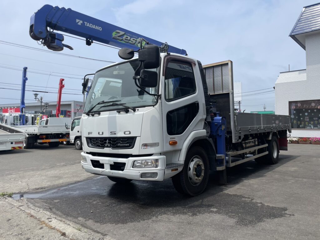 平成25年　ファイター増トン4段クレーンアルミアオリ　ラジコン　差し違いアウトリガー