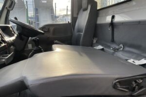 サムネイル: 平成25年　エルフ2.85トンダンプ　４WD 荷台塗装済み　車検令和7年12月