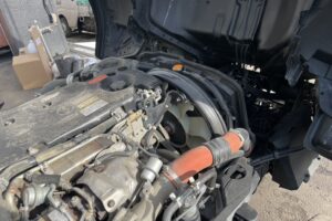 サムネイル: 平成25年　エルフ2.85トンダンプ　４WD 荷台塗装済み　車検令和7年12月