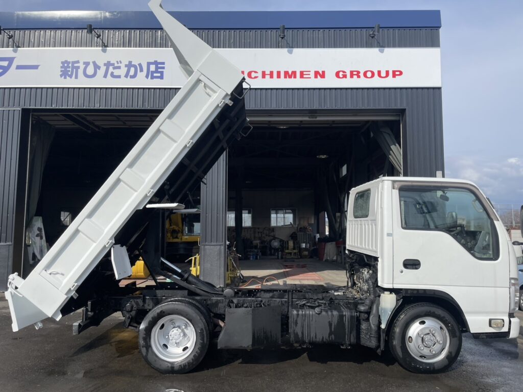 平成25年　エルフ2.85トンダンプ　４WD 荷台塗装済み　車検令和7年12月