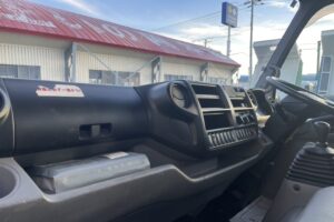 サムネイル: 平成23年　デュトロ２トン平ワイドロング　全塗装済み　車検1年付