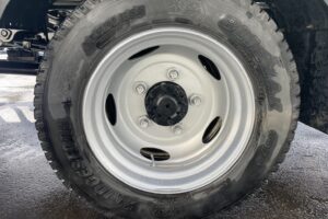 サムネイル: 平成23年　デュトロ２トン平ワイドロング　全塗装済み　車検1年付