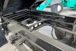 サムネイル: 平成16年　三菱　ファイター　４トンヒアブダンプ　土砂禁（車検令和7年10月）