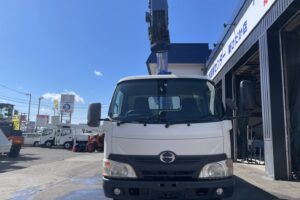 サムネイル: 平成23年　デュトロ３トン４段クレーンロング ラジコン・フックイン　荷台・下廻り塗装済み