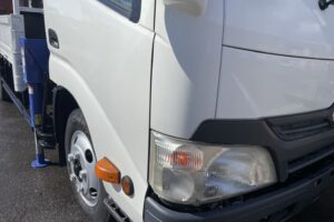 サムネイル: 平成23年　デュトロ３トン４段クレーンロング ラジコン・フックイン　荷台・下廻り塗装済み