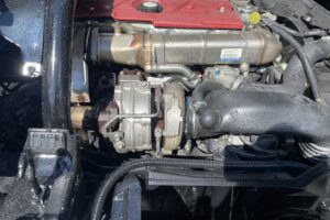 サムネイル: 平成23年　デュトロ３トン４段クレーンロング ラジコン・フックイン　荷台・下廻り塗装済み