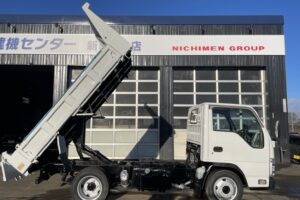 サムネイル: 平成23年　エルフ２トンダンプ　全塗装済み　車検1年付　コボレーン　フル装備　ETC　５MT