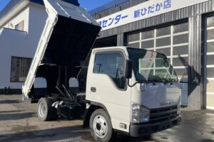 サムネイル: 平成23年　エルフ２トンダンプ　全塗装済み　車検1年付　コボレーン　フル装備　ETC　５MT