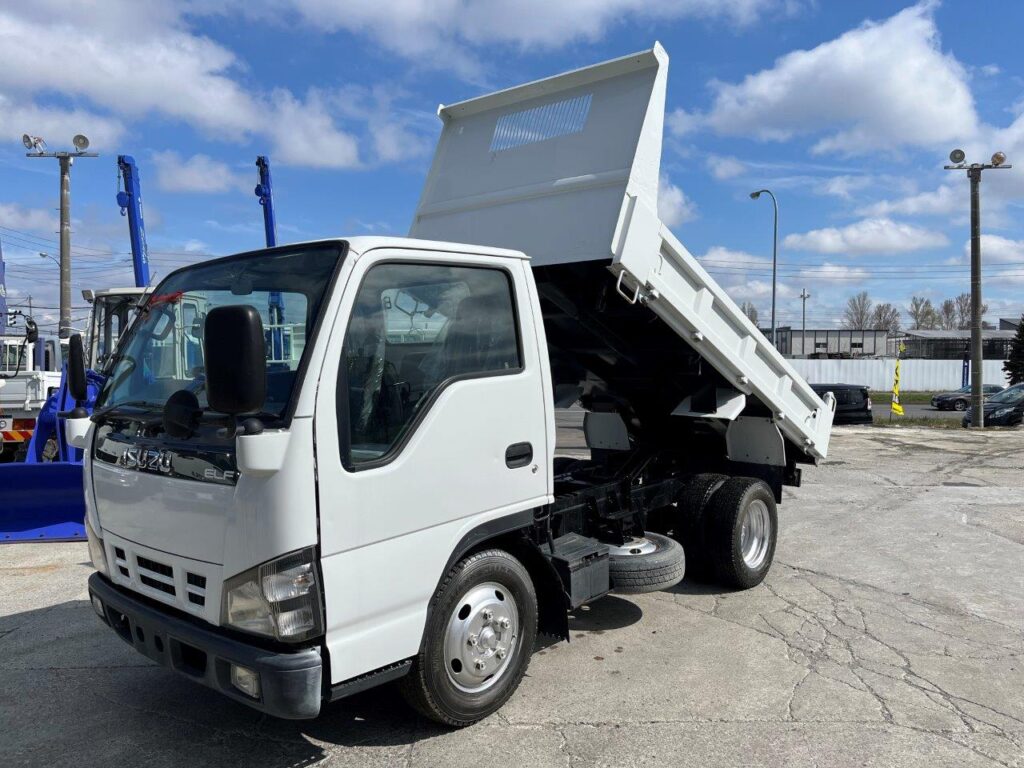 平成18年　いすゞ　エルフ　２トンダンプ（小型貨物・4ナンバー）（車検1年付）
