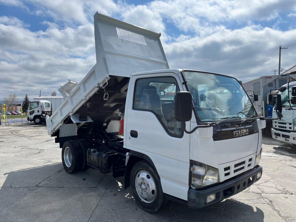 平成18年　いすゞ　エルフ　２トンダンプ（小型貨物・4ナンバー）（車検1年付）