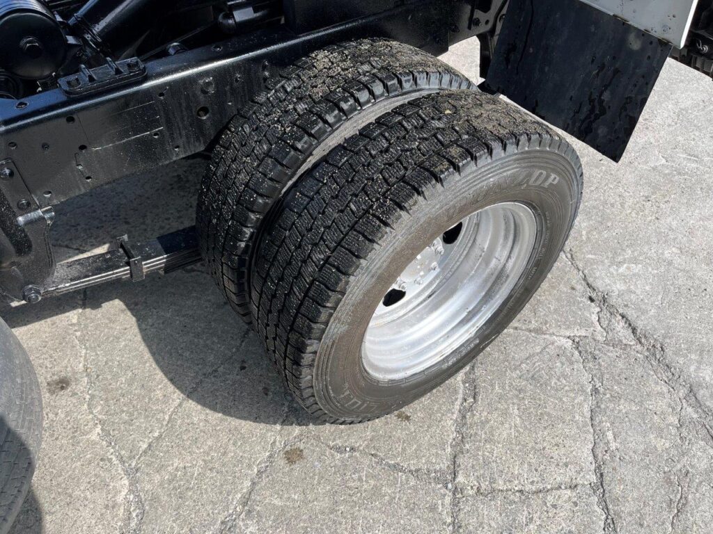 平成18年　いすゞ　エルフ　２トンダンプ（小型貨物・4ナンバー）（車検1年付）