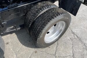 サムネイル: 平成18年　いすゞ　エルフ　２トンダンプ（小型貨物・4ナンバー）（車検1年付）