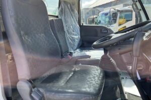 サムネイル: 平成18年　いすゞ　エルフ　２トンダンプ（小型貨物・4ナンバー）（車検1年付）
