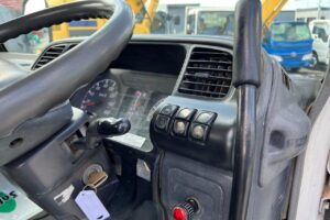 サムネイル: 平成18年　いすゞ　エルフ　２トンダンプ（小型貨物・4ナンバー）（車検1年付）