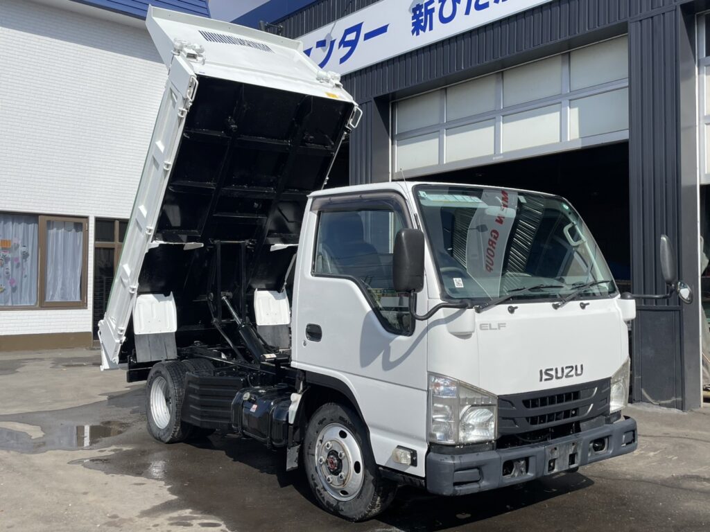 平成30年　エルフ２トンダンプ４WD　全塗装済み　