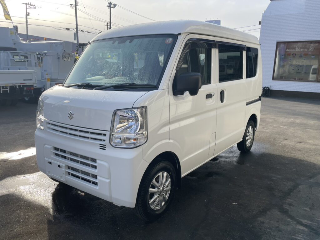 令和7年　エブリイバン　４WD　車検2年付