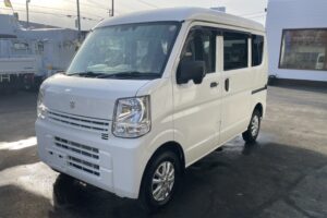 サムネイル: 令和7年　エブリイバン　４WD　車検2年付