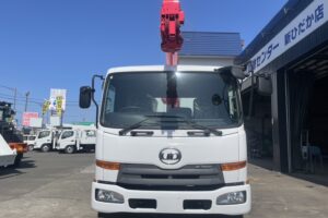 サムネイル: 平成29年　コンドル４トン４段クレーンロング ラジコン・ベッド付 全塗装済み フックイン