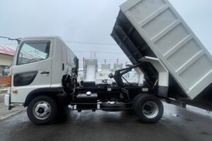 サムネイル: 平成26年　レンジャー４トン深ダンプ土砂禁　車検令和8年2月