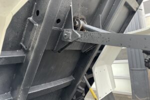 サムネイル: 平成26年　レンジャー４トン深ダンプ土砂禁　車検令和8年2月