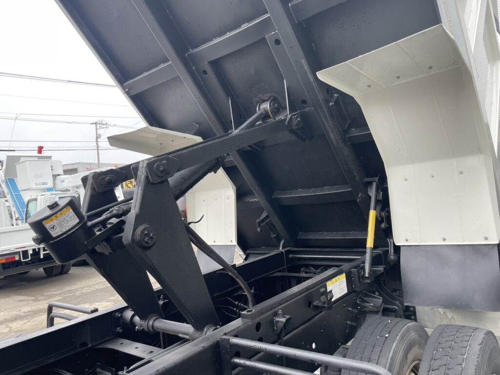 平成26年　レンジャー４トン深ダンプ土砂禁　車検令和8年2月