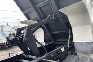 サムネイル: 平成26年　レンジャー４トン深ダンプ土砂禁　車検令和8年2月