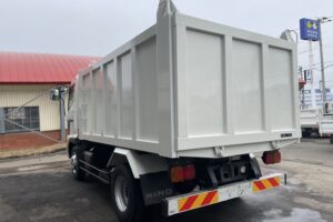 サムネイル: 平成26年　レンジャー４トン深ダンプ土砂禁　車検令和8年2月