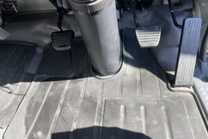 サムネイル: 平成30年　エルフ２トン平ロング　アルミアオリ　４WD　車検令和7年9月