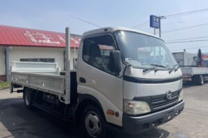 サムネイル: 平成22年　デュトロ1.8トン平　ワイドロング　パワーゲート　荷台・下廻り塗装済