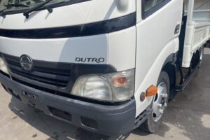 サムネイル: 平成22年　デュトロ1.8トン平　ワイドロング　パワーゲート　荷台・下廻り塗装済
