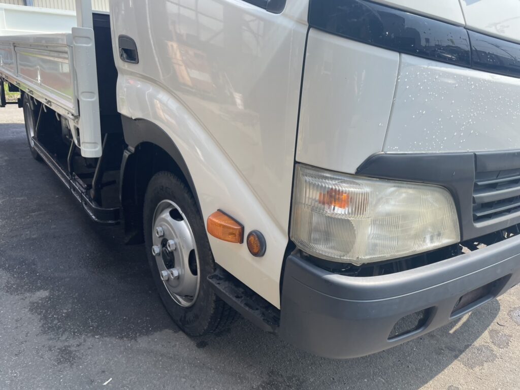 平成22年　デュトロ1.8トン平　ワイドロング　パワーゲート　荷台・下廻り塗装済