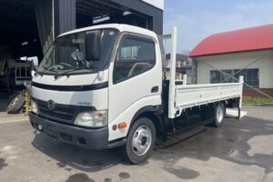 サムネイル: 平成22年　デュトロ1.8トン平　ワイドロング　パワーゲート　荷台・下廻り塗装済
