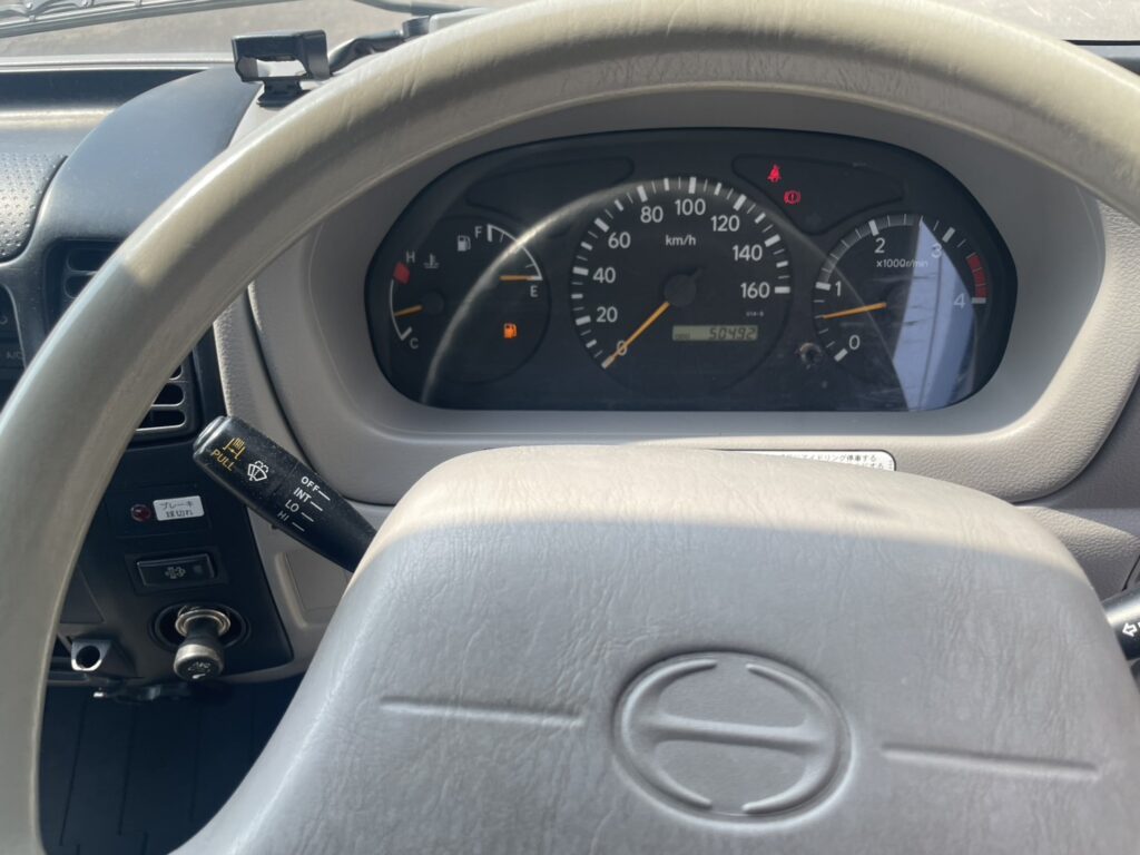 平成22年　デュトロ1.8トン平　ワイドロング　パワーゲート　荷台・下廻り塗装済
