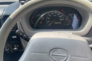 サムネイル: 平成22年　デュトロ1.8トン平　ワイドロング　パワーゲート　荷台・下廻り塗装済