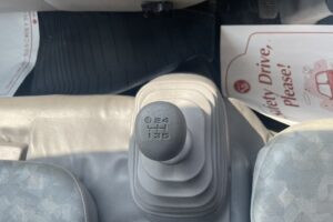 サムネイル: 平成22年　デュトロ1.8トン平　ワイドロング　パワーゲート　荷台・下廻り塗装済
