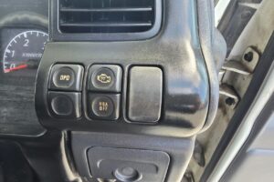 サムネイル: 平成18年　いすゞ　エルフ　14.6ｍ高所作業車　電工仕様・ウィンチ付（車検2年付）