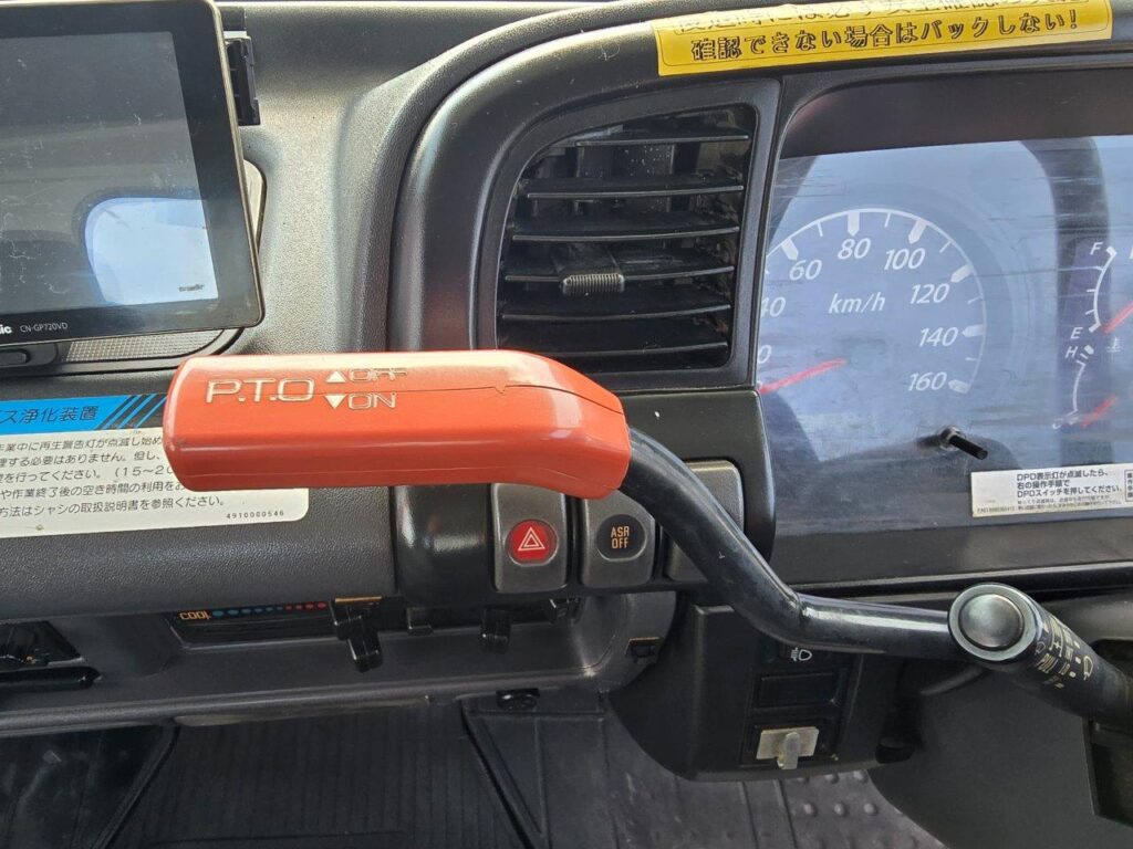 平成18年　いすゞ　エルフ　14.6ｍ高所作業車　電工仕様・ウィンチ付（車検2年付）